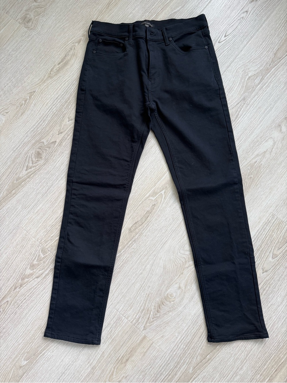 Banana Republic Men's Navy Slim Straight Traveler Pants- 32x32 NWOT